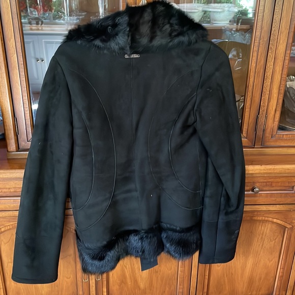 Black shearling jacket by Ferre from Belgrade, Serbia - Picture 5 of 12